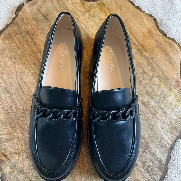 Marc Fisher Black Leather Loafers Lug with Chain Detail Slip On Festival - Picture 6 of 15